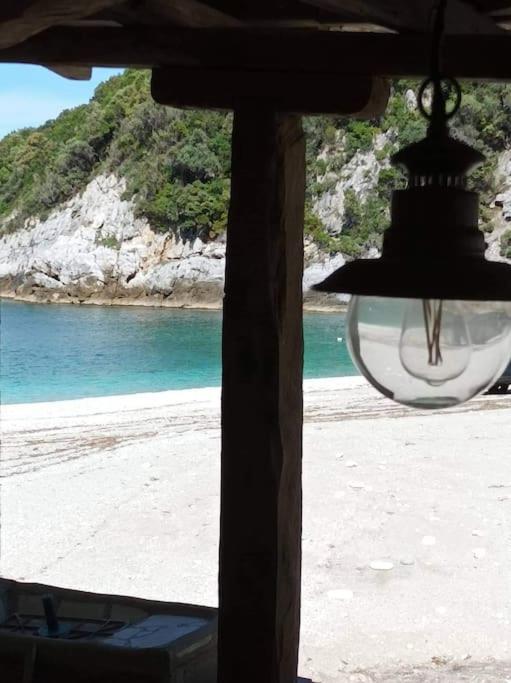 κυμοθόη